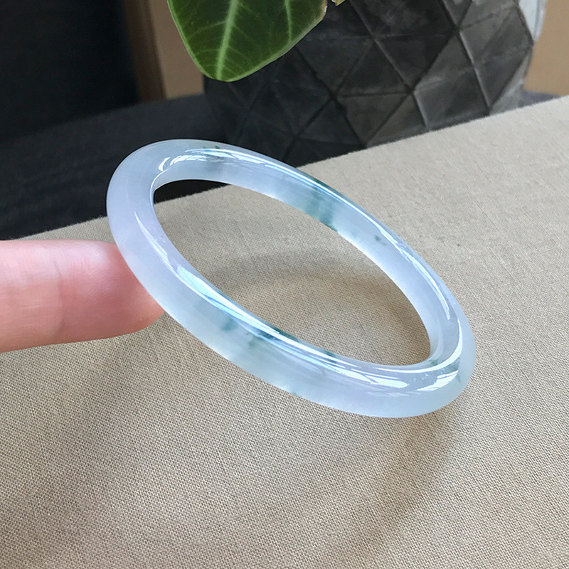 Pulsera de Jadeíta de Mina Ant - Rings reseña y precio