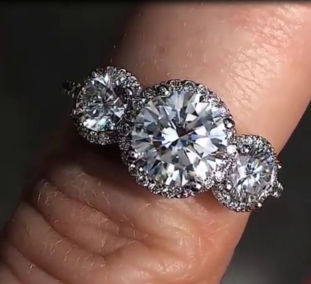 Anillo de compromiso de aniver - Moissanite Engagement Ring 1 Carat reseña y precio